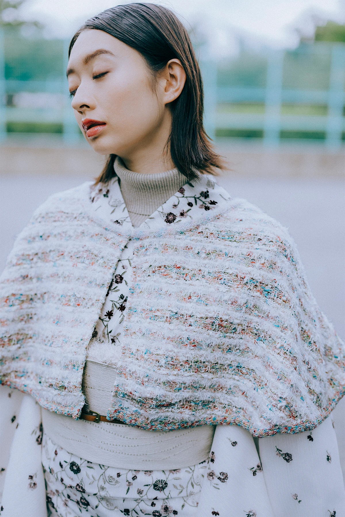 flora white 05